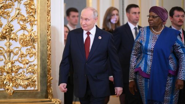 Совместное фотографирование участников саммита Россия - Африка - Sputnik Азербайджан