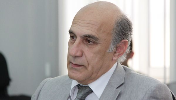 Политолог Фикрет Садыхов - Sputnik Азербайджан