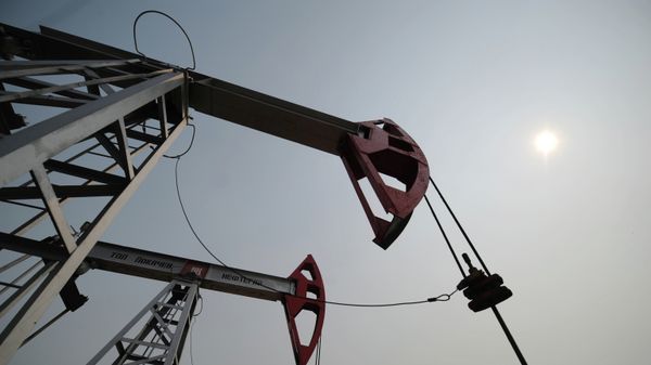 Нефтяная качалка, фото из архива - Sputnik Азербайджан