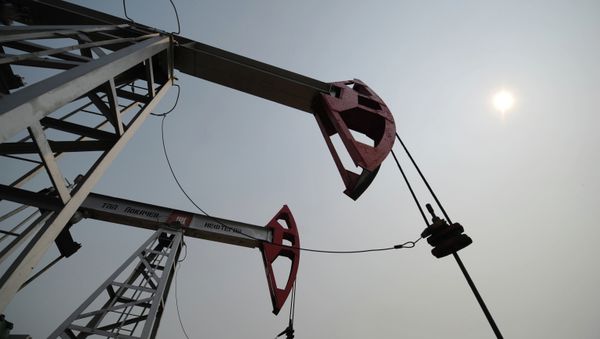 oil derricks - Sputnik Азербайджан