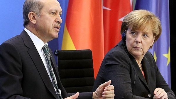 Президент Турции Реджеп Тайип Эрдоган и канцлер Германии Ангела Меркель - Sputnik Азербайджан