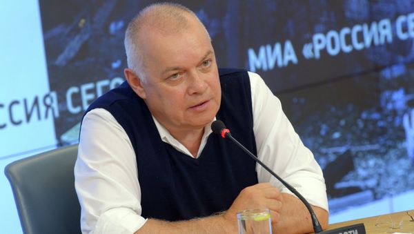 News conference on launch of photo exhibition Fratricide: visual chronicle 15 items - Sputnik Азербайджан