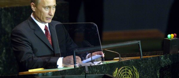 В.Путин во время выступления на сессии Генассамблеи ООН В.Путин во время выступления на сессии Генассамблеи ООН - Sputnik Азербайджан