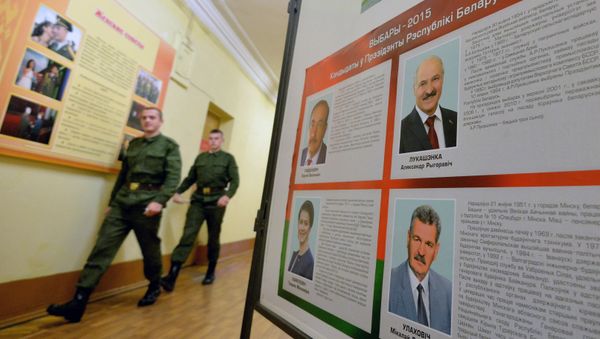 Досрочное голосование на выборах президента Республики Беларусии - Sputnik Азербайджан