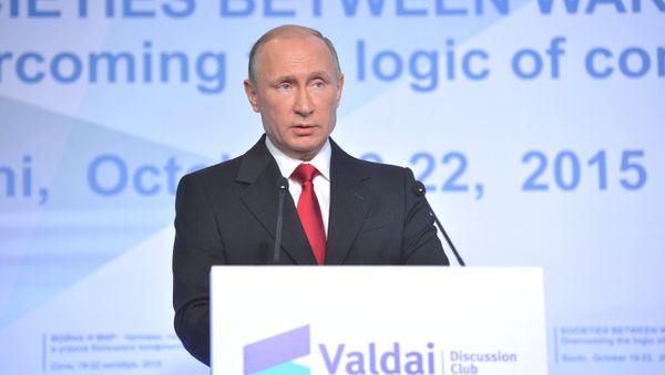 Президент РФ В.Путин принял участие в сессии Международного дискуссионного клуба Валдай - Sputnik Азербайджан