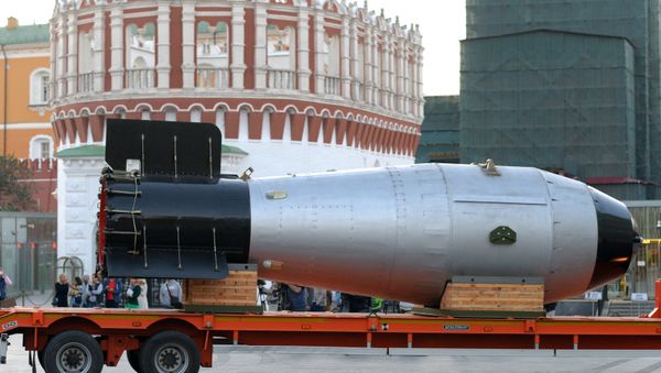 Копия термоядерной Царь-бомбы доставлена в Москву - Sputnik Азербайджан