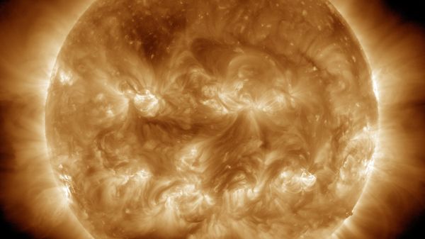 The sun as imaged by the Solar Dynamics Observatory on October 8, 2014 in 193 angstrom extreme ultraviolet light. - Sputnik Азербайджан