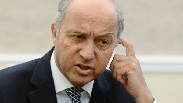 French Foreign Minister Laurent Fabius - Sputnik Азербайджан