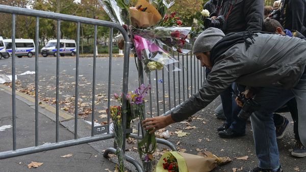 Ситуация в Париже после серии терактов - Sputnik Азербайджан