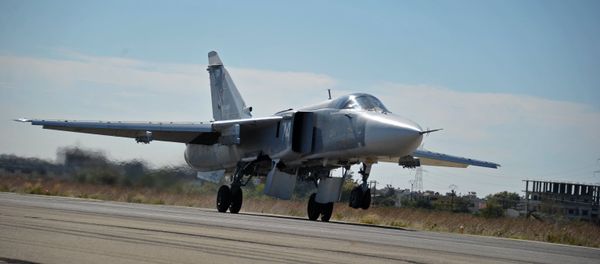 Российская боевая авиация на авиабазе Хмеймим в Сирии - Sputnik Азербайджан