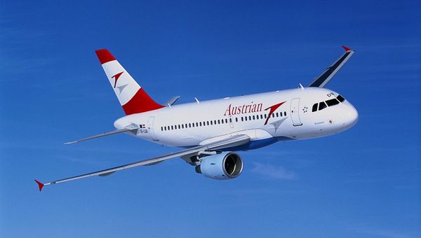 Самолет авиакомпании «Austrian Airlines» - Sputnik Азербайджан