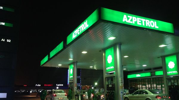 Azpetrol benzindoldurma məntəqəsi - Sputnik Азербайджан