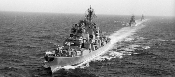 Корабли Николаев, Сметливый, Скорый - Sputnik Азербайджан