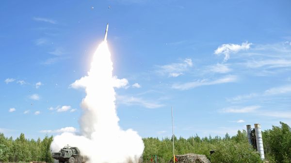 Совместная воздушно-огневая конференция ВВС И ПВО России и Белоруссии на полигоне Телемба - Sputnik Азербайджан