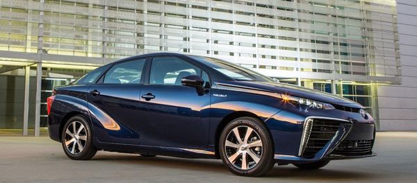 Toyota Mirai - Sputnik Азербайджан