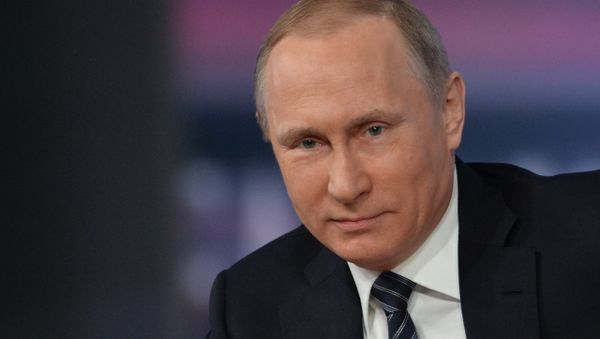 Одиннадцатая ежегодная большая пресс-конференция президента России Владимира Путина - Sputnik Азербайджан