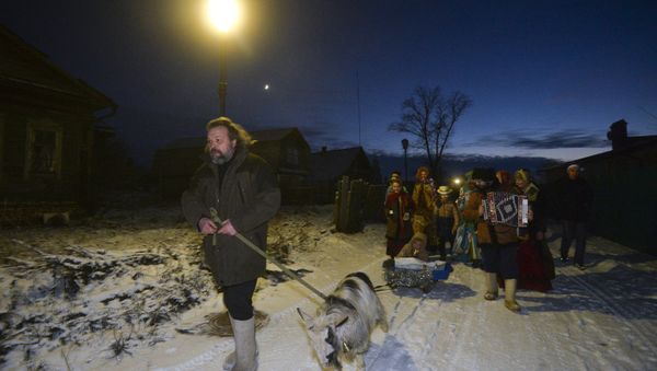Рождественские коляды. Архивное фото - Sputnik Азербайджан