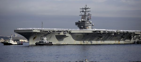 Авианосец США Рональд Рейган. Архивное фото - Sputnik Азербайджан