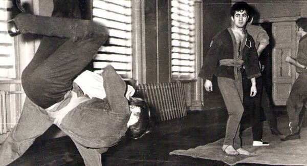 ЛГУ год 1971. Юрфак. На занятиях по самбо с В. Путиным. - Sputnik Азербайджан