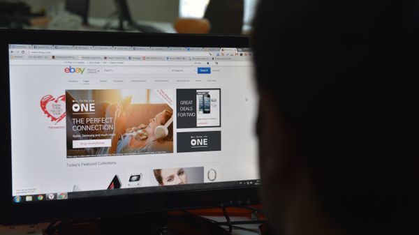 Сайт интернет-аукциона eBay - Sputnik Азербайджан