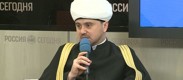 Вместе работаем и сотрудничаем – Аббясов об отношениях шиитов и суннитов в РФ Вместе работаем и сотрудничаем – Аббясов об отношениях шиитов и суннитов в РФ - Sputnik Азербайджан