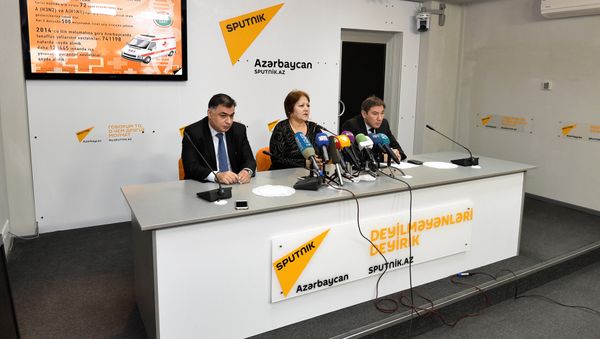 Афаг Алиева в Международном пресс-центре Sputnik - Sputnik Азербайджан