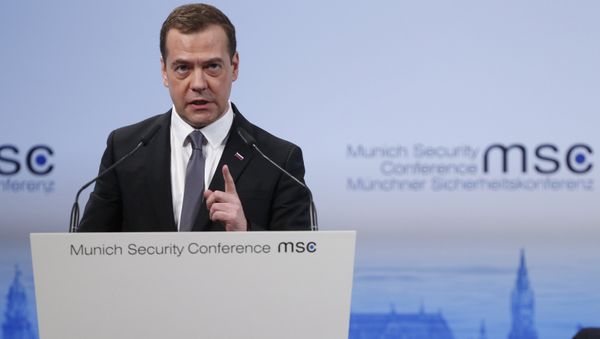 Премьер-министр РФ Д. Медведев принял участие в Мюнхенской конференции по безопасности - Sputnik Азербайджан