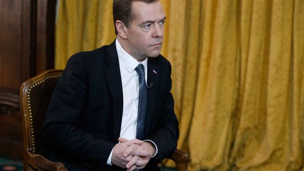 Интервью премьер-министра Рф Д. Медведва телеканалу Euronews - Sputnik Азербайджан