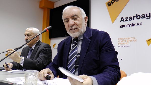 Эюб Гусейнов, председатель Общества свободных потребителей Азербайджана - Sputnik Азербайджан