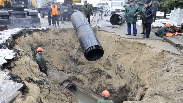 Замена коллектора. Архивное фото - Sputnik Азербайджан