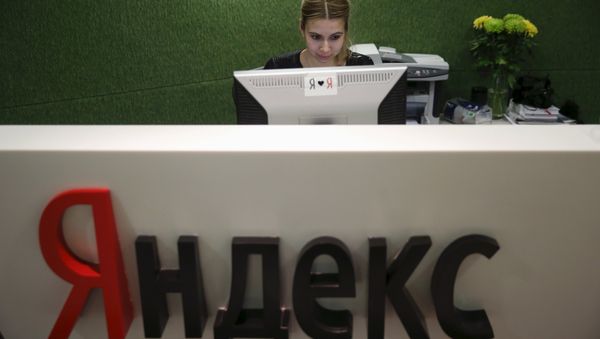 Рабочий день в московском офисе Yandex. Архивное фото - Sputnik Азербайджан