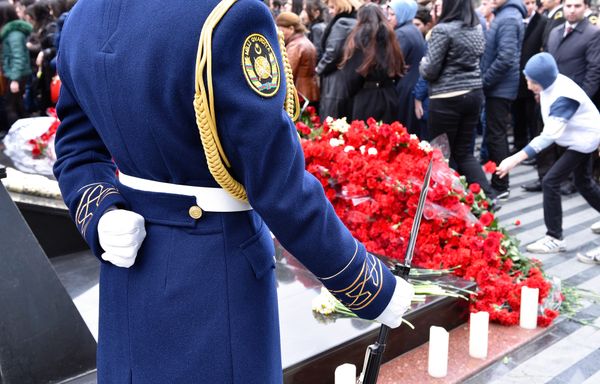 Церемония почтения памяти жертв Ходжалинской трагедии - Sputnik Азербайджан