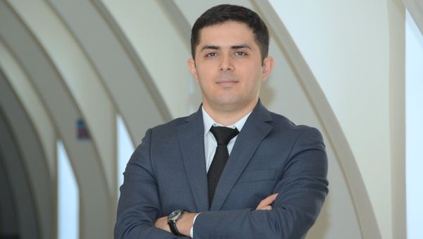 Фариз Гулиев, преподаватель Азербайджанского государственного экономического университета (UNEC) - Sputnik Азербайджан