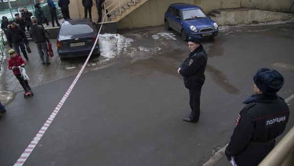 Московская полиция у метро Октябрьское поле - Sputnik Азербайджан