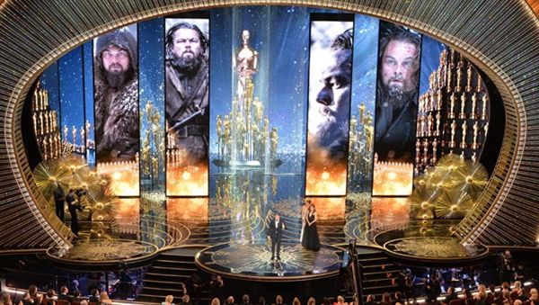 Леонардо Ди Каприо во время награждения премией киноакадемии США Оскар - Sputnik Азербайджан