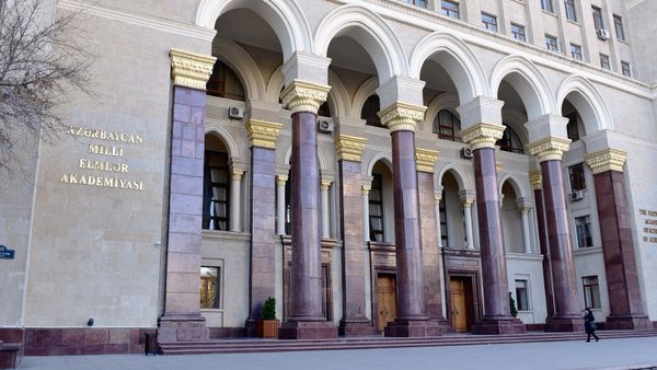 Здание Национальной Академии Наук Азербайджана в Баку - Sputnik Азербайджан