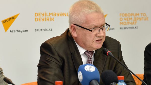Валентин Денисов, руководитель представительства Россотрудничества в Азербайджане Валентин Денисов, руководитель представительства Россотрудничества в Азербайджане - Sputnik Азербайджан