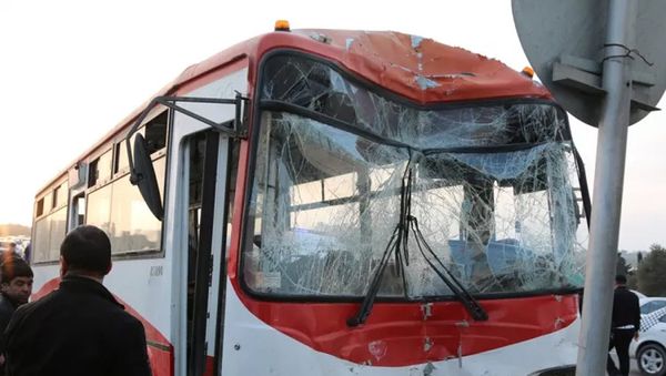 В Сураханском районе Баку произошло серьезное дорожно-транспортное происшествие - Sputnik Азербайджан