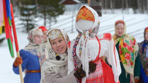 Открытие Масленичной недели в Приморском районе Архангельской области России - Sputnik Азербайджан
