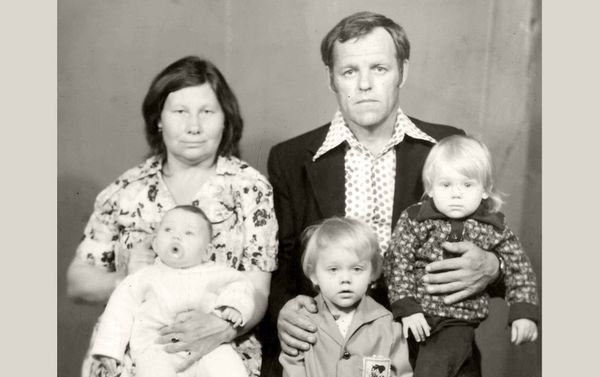 Зинаида, два первых брака которой оказались неудачными, нашла свое счастье с Евгением Федоровичем - Sputnik Азербайджан