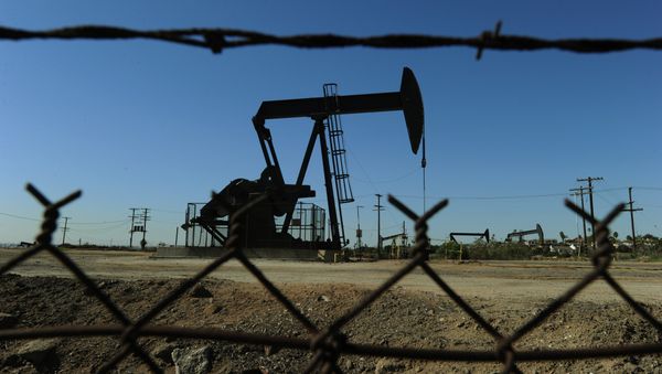 Нефтяные насосы. Архивное фото - Sputnik Азербайджан
