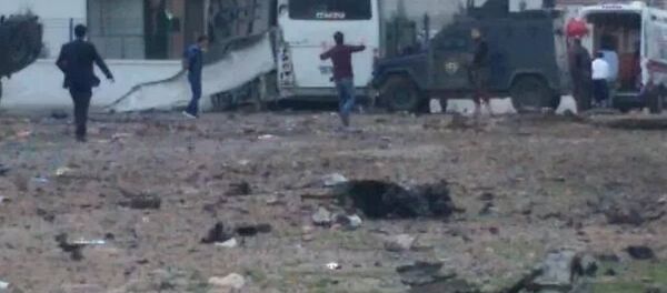 СМИ: число раненых при взрыве в Диярбакыре возросло до 14 СМИ: число раненых при взрыве в Диярбакыре возросло до 14 - Sputnik Азербайджан