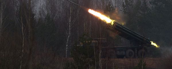 Smerç reaktiv yaylım atəş sistemi. Arxiv şəkli - Sputnik Азербайджан