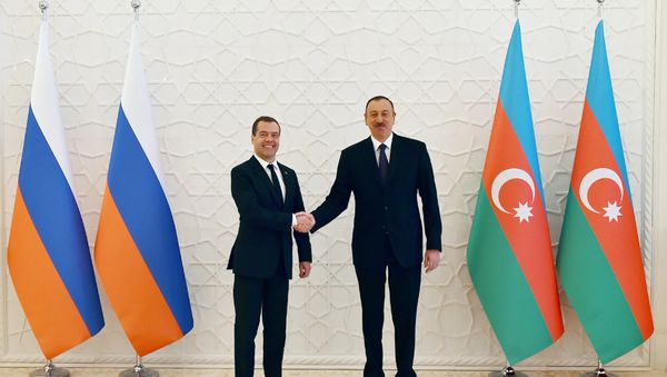 Встреча Президента Азербайджана Ильхама Алиева с председателем Правительства России Дмитрием Медведевым - Sputnik Азербайджан
