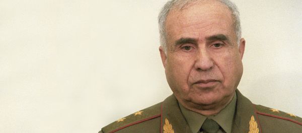 Генерал-лейтенант в отставке Керим Алиевич Керимов - Sputnik Азербайджан