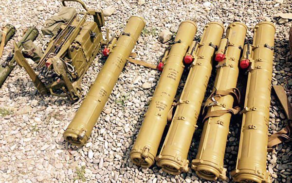 Захваченные вооружения и боеприпасы армянских вооруженных формирований - Sputnik Азербайджан