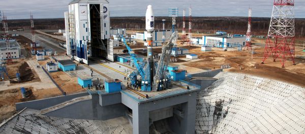 Вывоз ракеты Союз-2.1а с космическими аппаратами на стартовую площадку космодрома Восточный - Sputnik Азербайджан