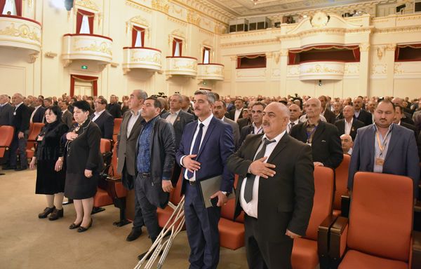 Участники мероприятия, посвященного очередной годовщине Чернобыльской аварии Участники мероприятия, посвященного очередной годовщине Чернобыльской аварии - Sputnik Азербайджан