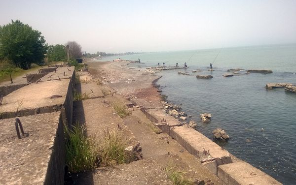 В последнее время не утилизованные твердые отходы представляют реальную опасность для пляжей - Sputnik Азербайджан