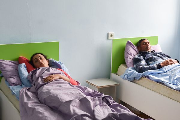 Мирные жители, раненные в результате обстрела в ночь с 27 на 28 апреля в Агдамском районе - Sputnik Азербайджан